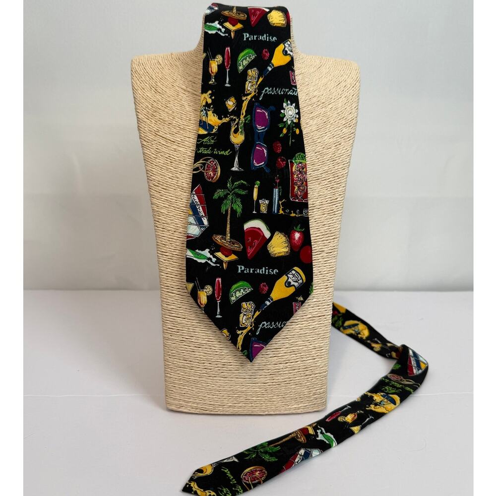 Vintage 1995 Nicole Miller Alize Novelty Silk Tie Black Tropical